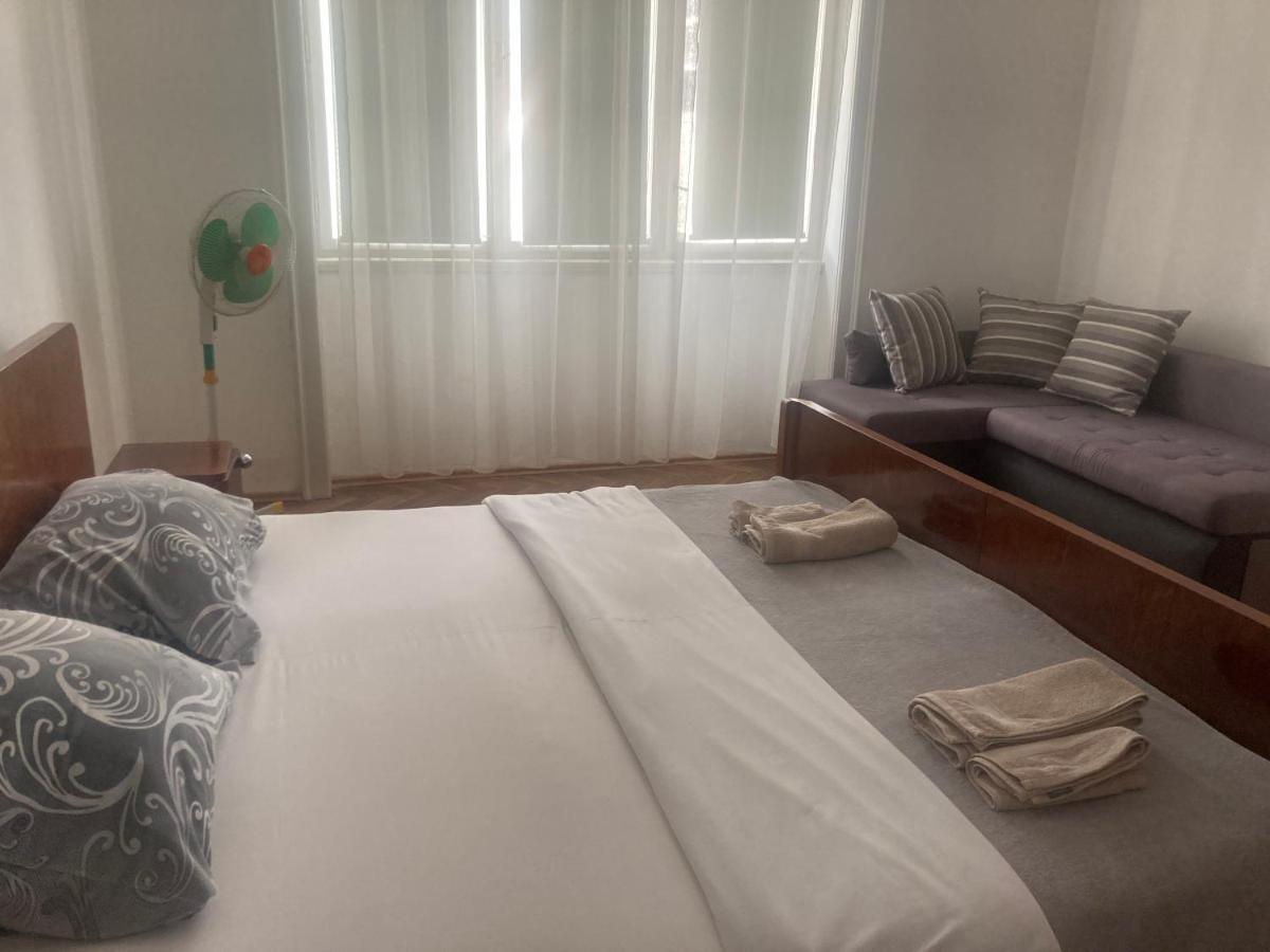 Apartment Plaza Stari Grad Pjena Od Mora Budva