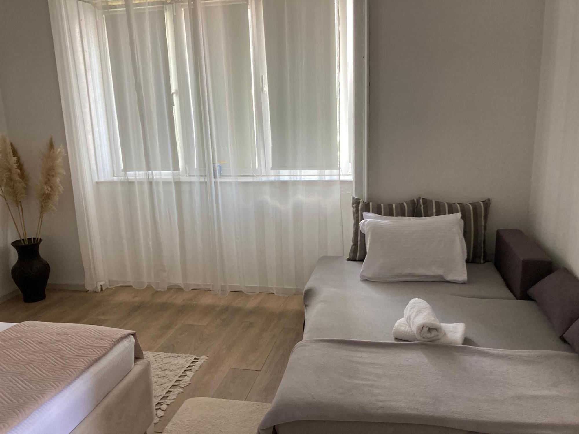 Apartment Plaza Stari Grad Pjena Od Mora Budva
